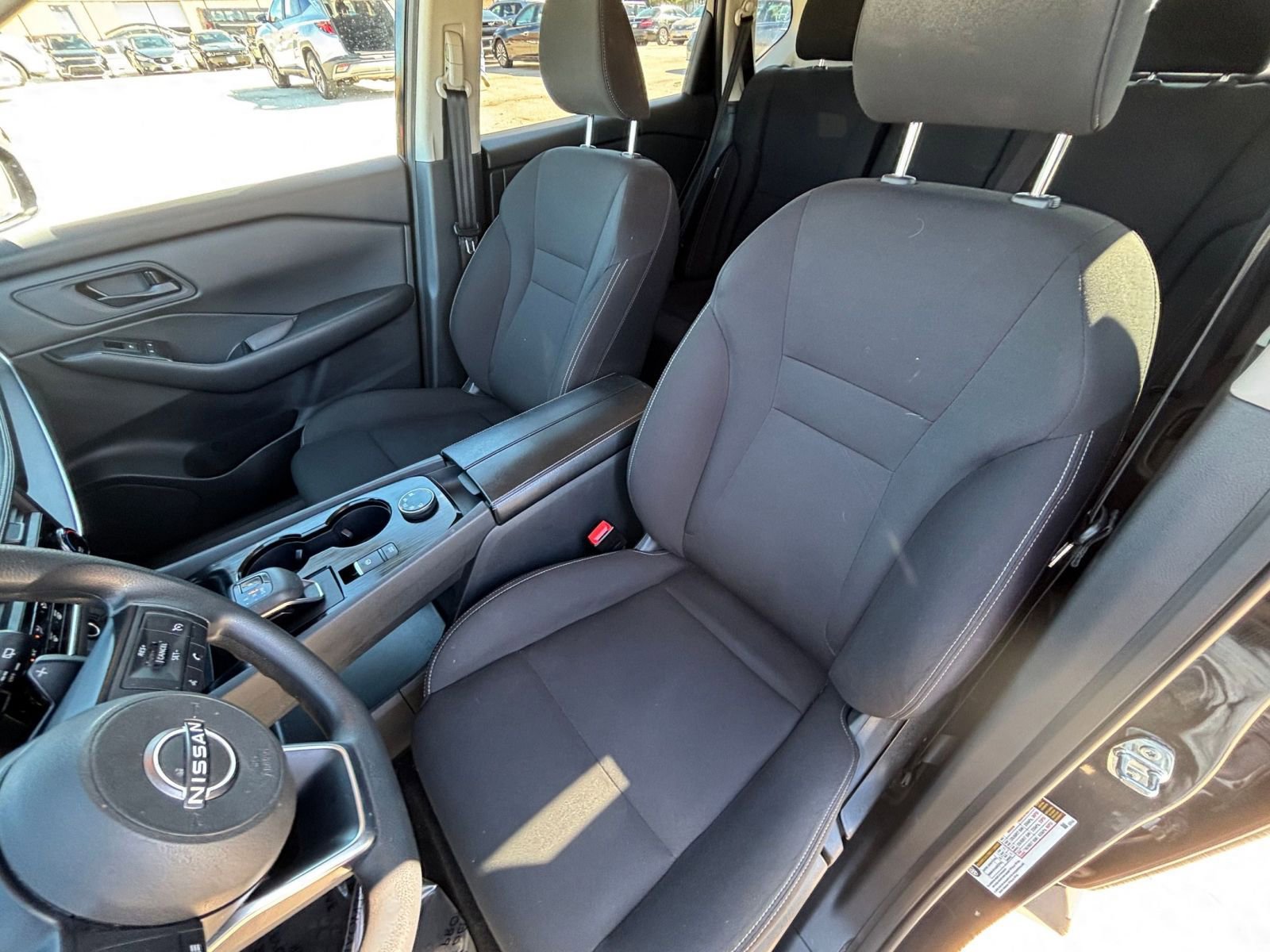 Used 2024 Nissan Rogue S AWD/4WD image 35
