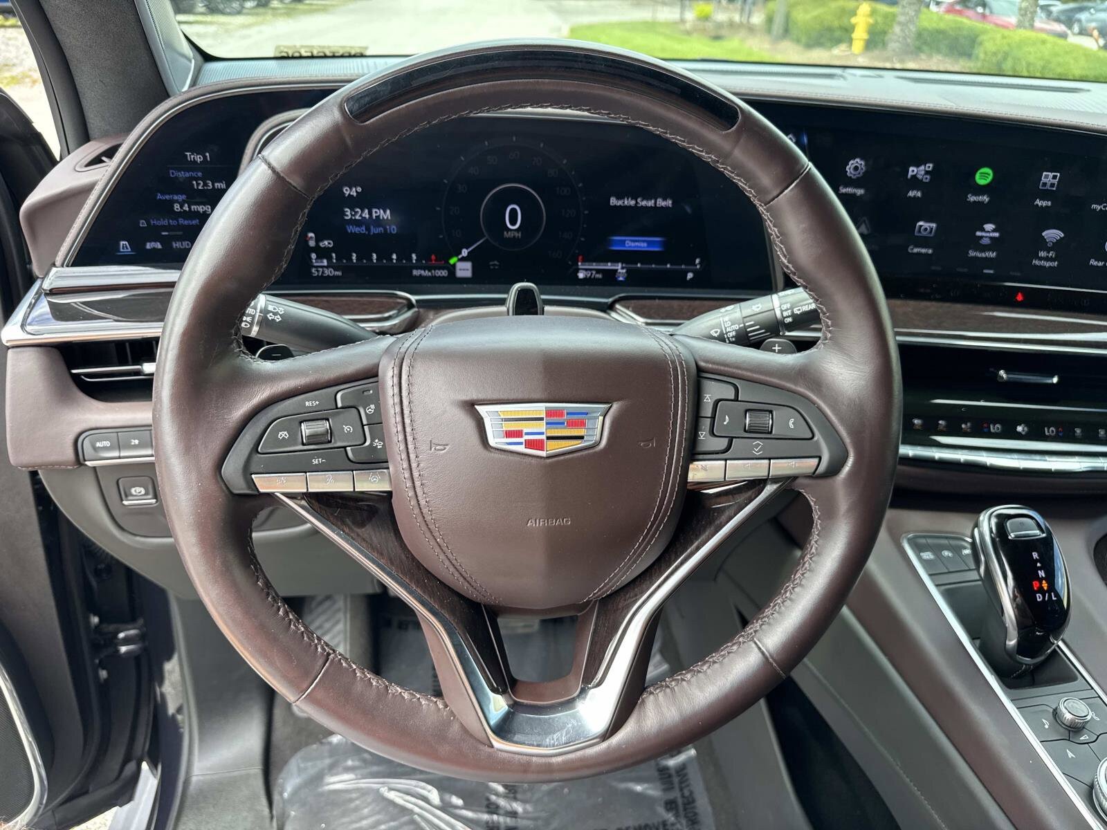 Used 2024 Cadillac Escalade Sport Platinum w/ Heavy-Duty Trailer Package AWD/4WD image 15