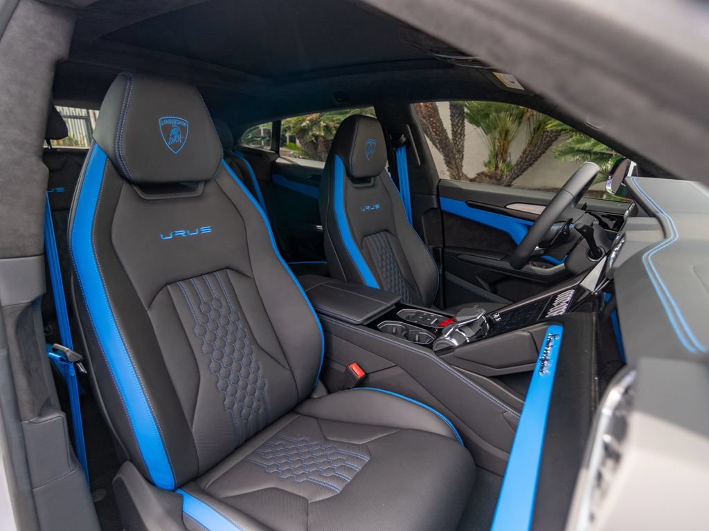 Used 2024 Lamborghini Urus S AWD/4WD image 7