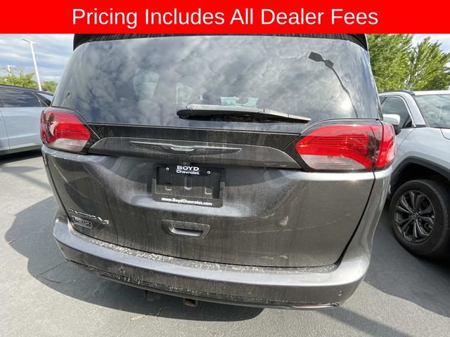 Used 2019 Chrysler Pacifica Touring-L Plus w/ Advanced Safetytec Group FWD image 6