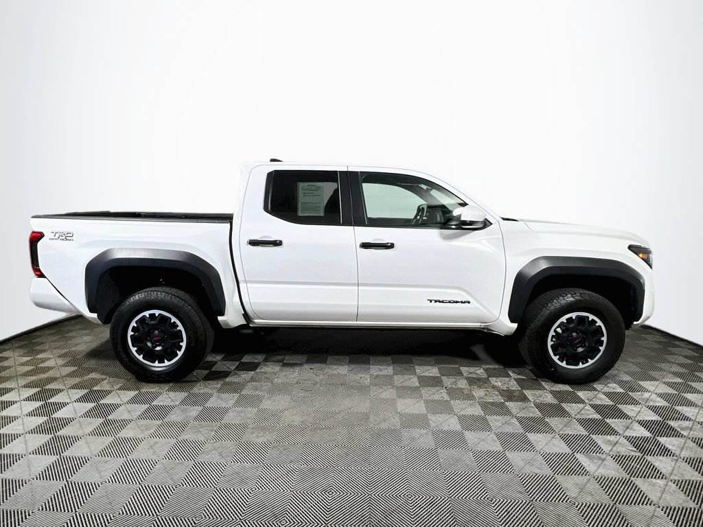 Used 2024 Toyota Tacoma TRD Off-Road AWD/4WD image 8