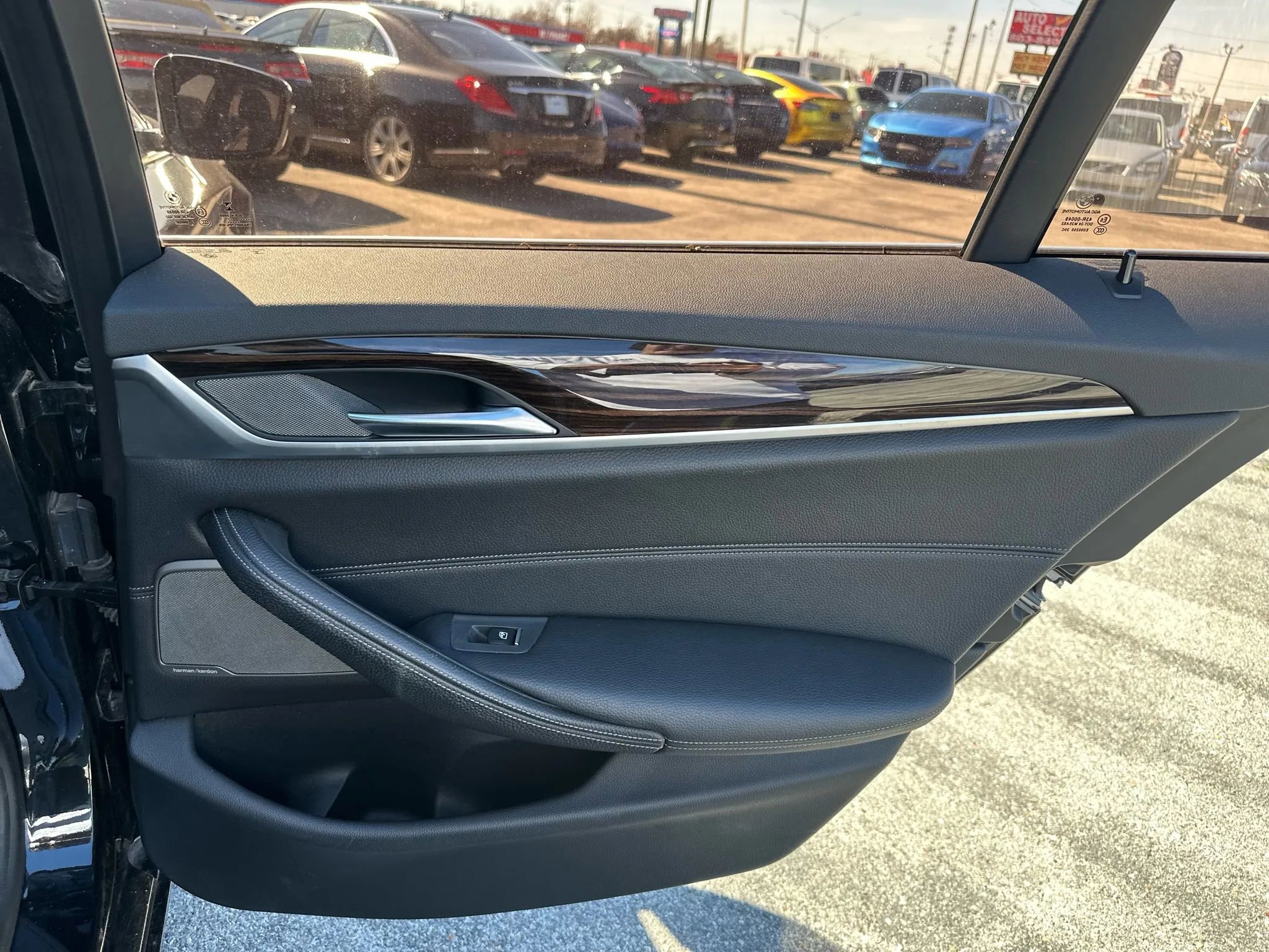 Used 2017 BMW 540i image 23