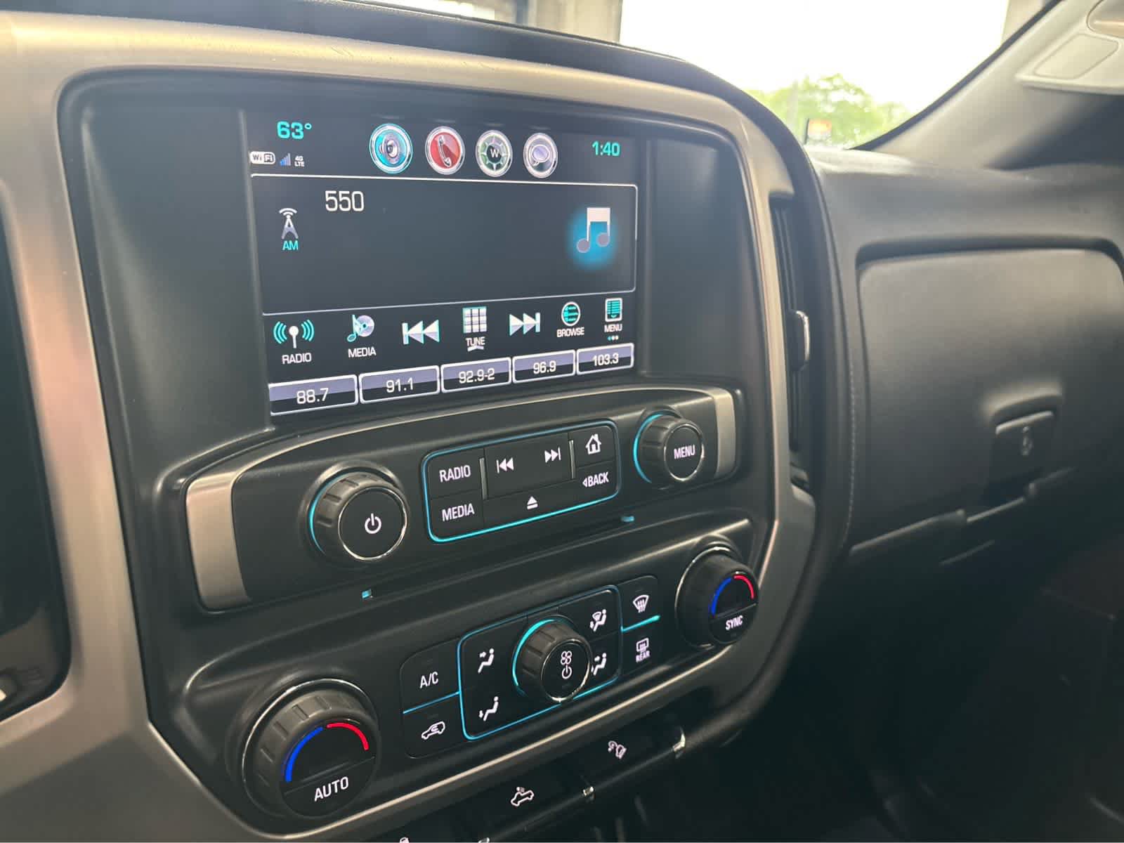 Used 2018 GMC Sierra 1500 SLE w/ SLE Value Package AWD/4WD image 17