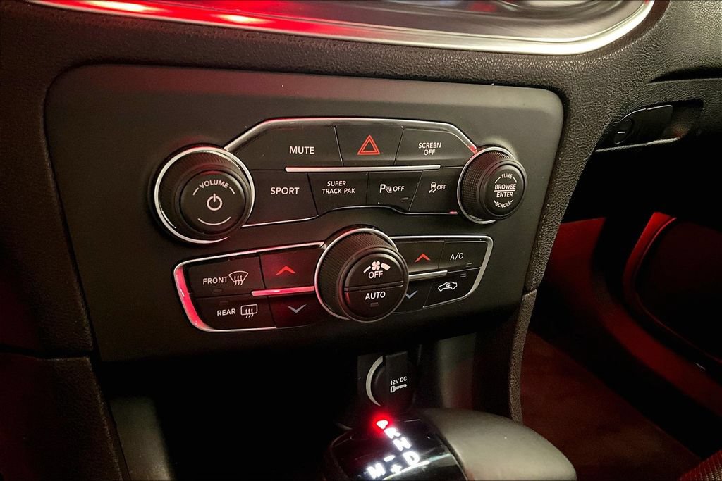 Used 2018 Dodge Charger R/T Scat Pack RWD image 15