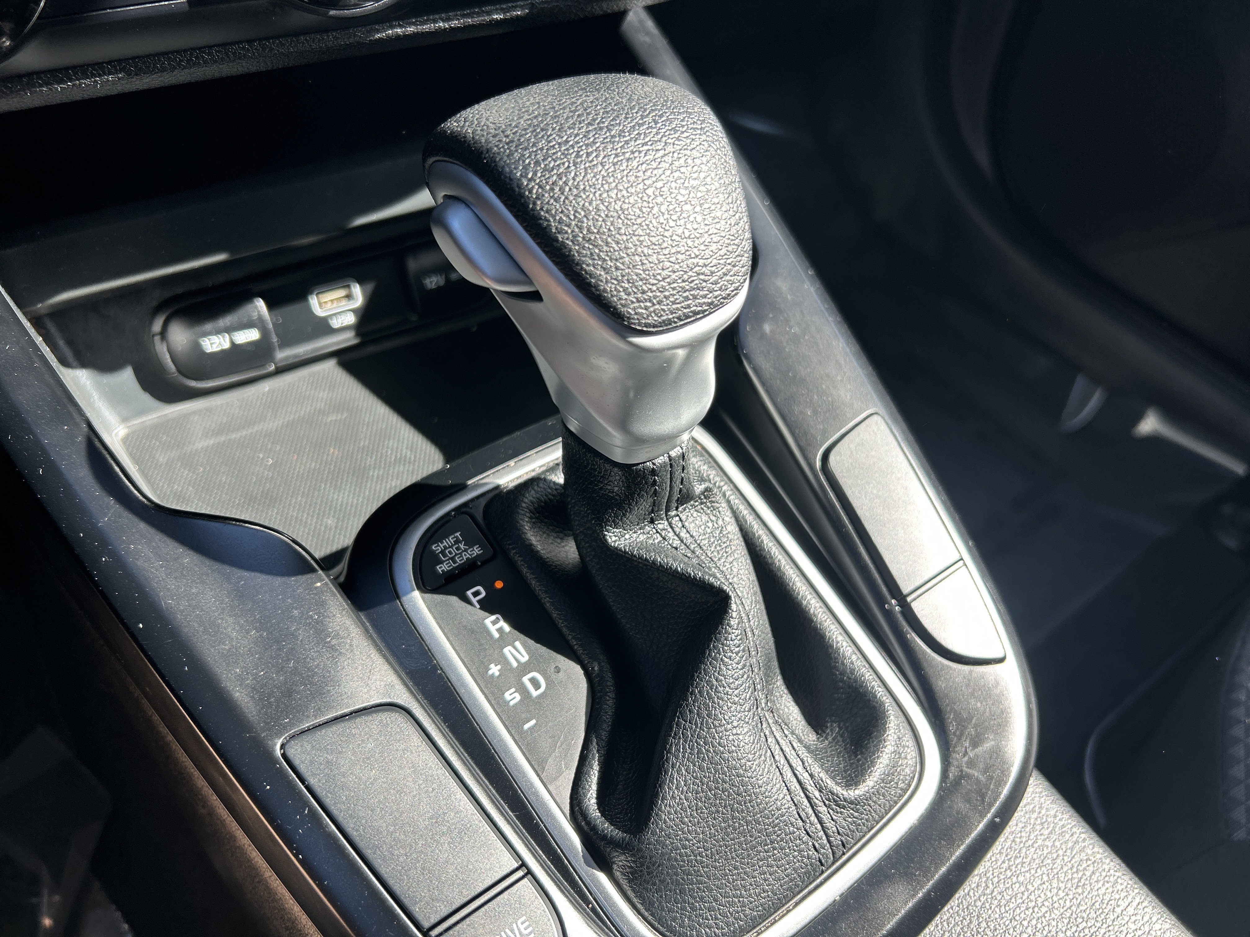 Used 2023 Kia Soul LX w/ Option Group 015 FWD image 24