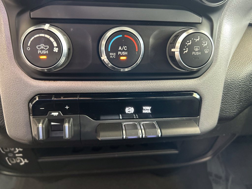 Used 2024 RAM 3500 Big Horn AWD/4WD image 50