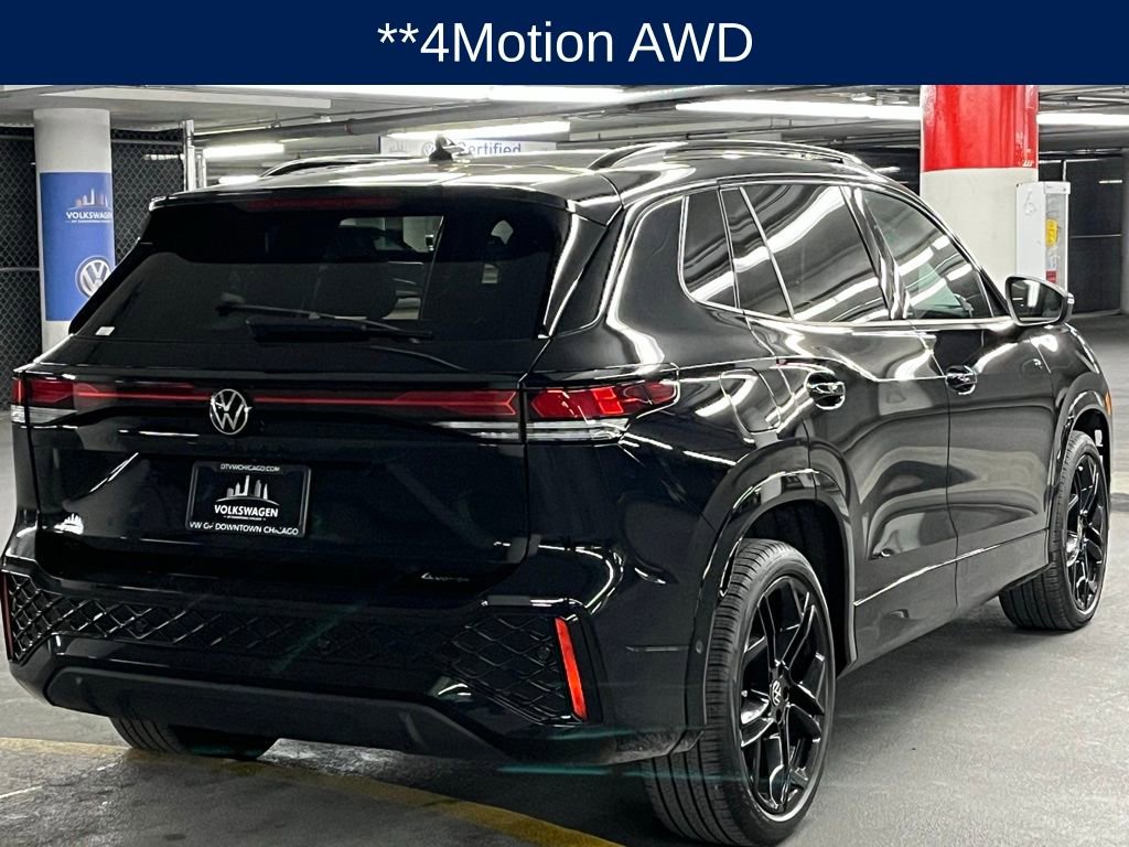 Used 2025 Volkswagen Tiguan SE R-Line image 5