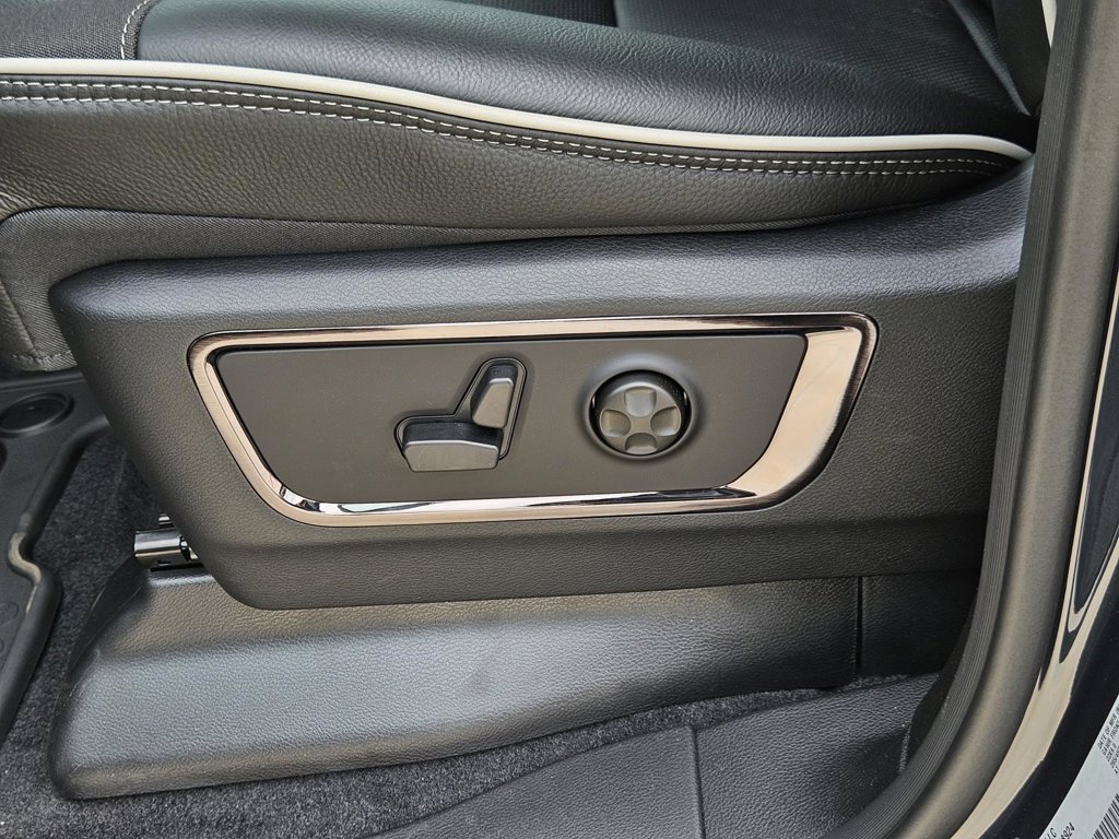 Used 2026 RAM 1500 Limited w/ Night Edition AWD/4WD image 13