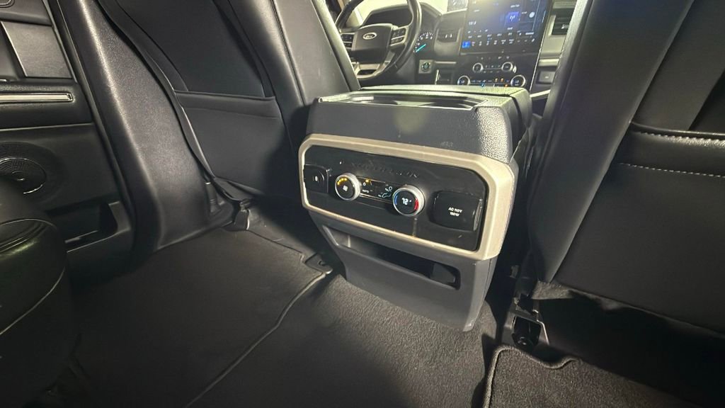 Used 2024 Ford Expedition Max XLT AWD/4WD image 32