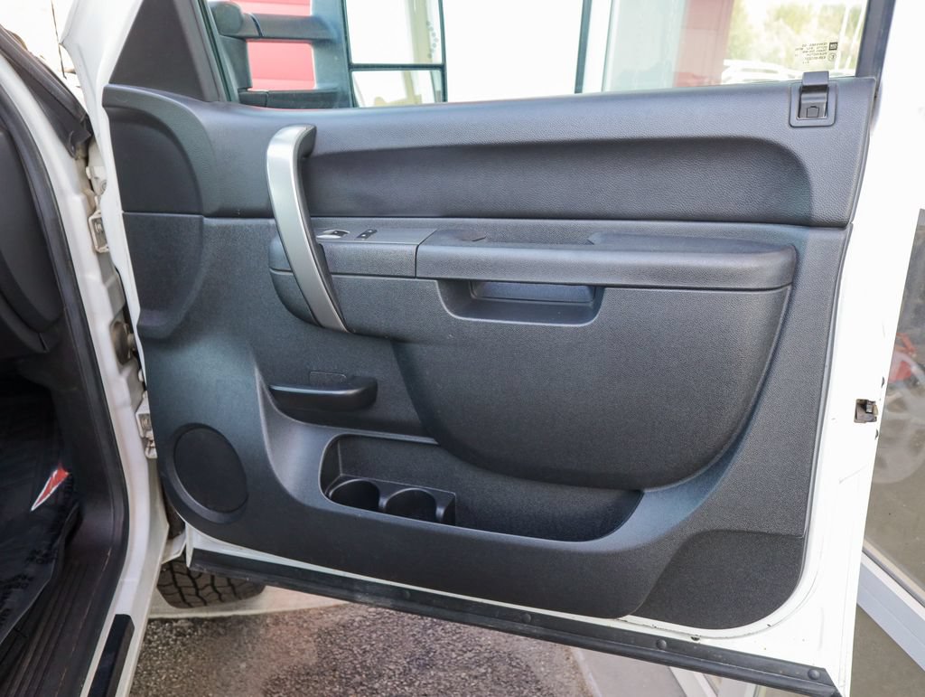 Used 2014 Chevrolet Silverado 2500 LT AWD/4WD image 25