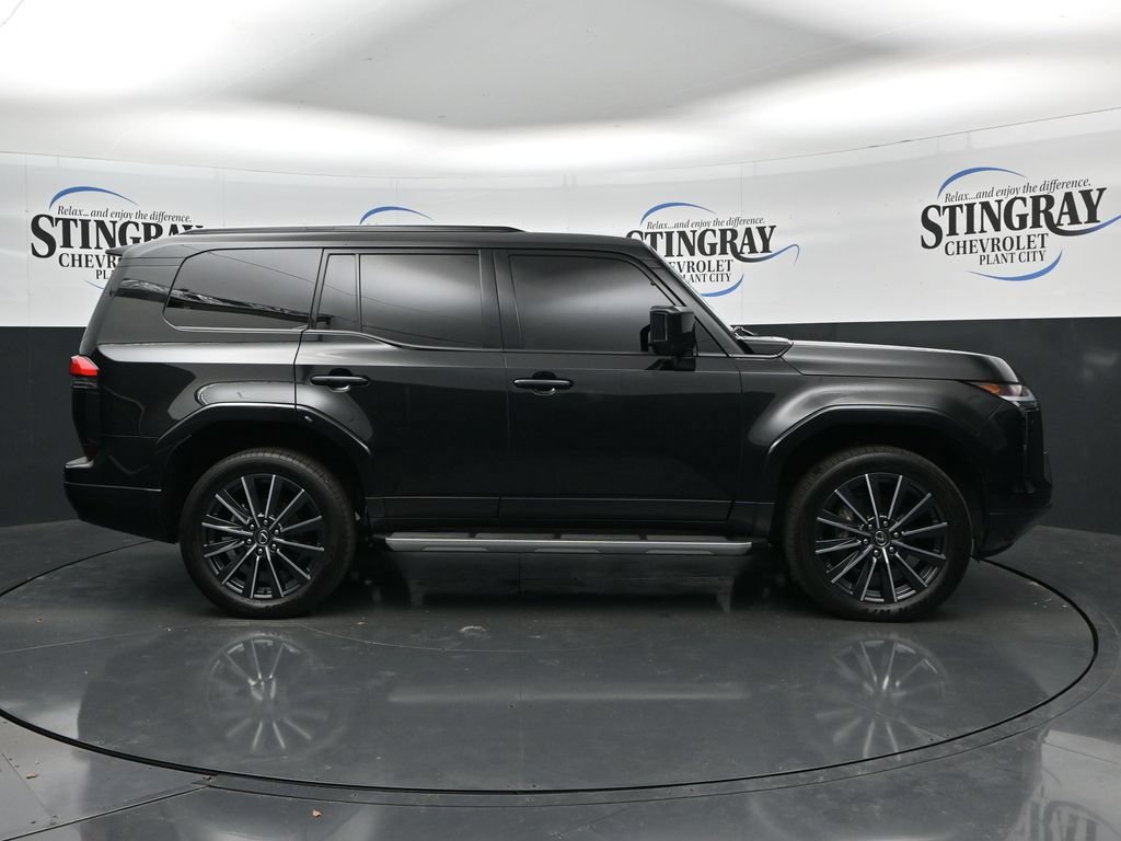 Used 2025 Lexus GX 550 w/ Cold Area Package AWD/4WD image 8
