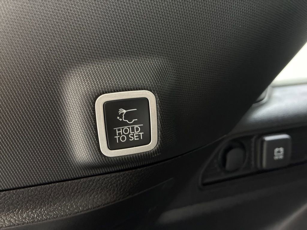 New 2026 Jeep Grand Cherokee Altitude AWD/4WD image 7