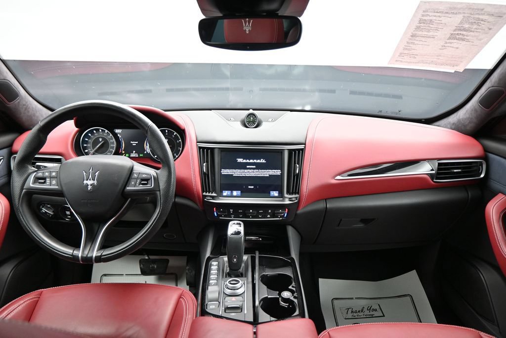 Used 2023 Maserati Levante GT AWD/4WD image 14