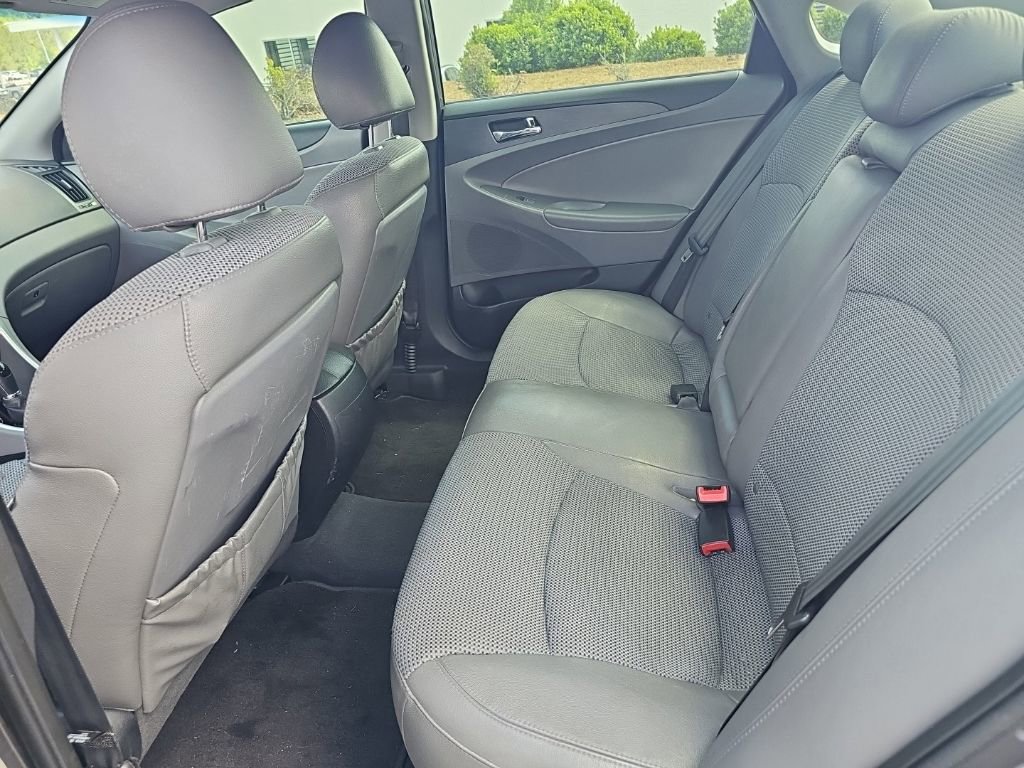 Used 2011 Hyundai Sonata SE FWD image 19