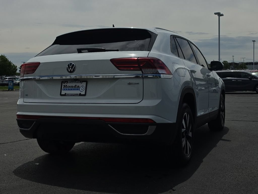 Used 2022 Volkswagen Atlas Cross Sport SE FWD image 9