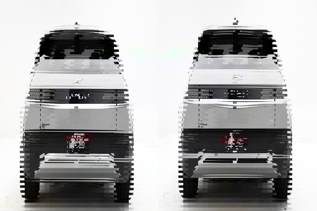 Used 2023 Hyundai Ioniq 5 SEL image 8