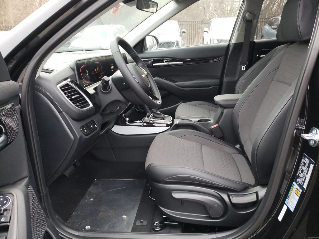 New 2026 Kia Seltos S AWD/4WD image 14
