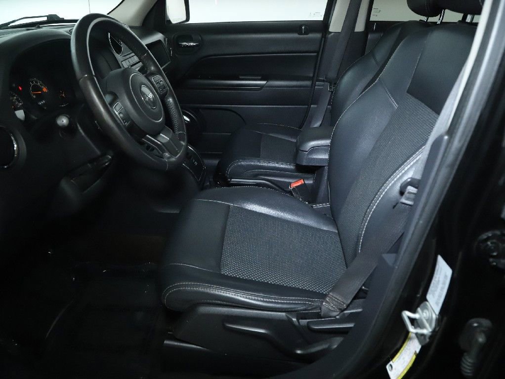 Used 2016 Jeep Patriot Sport w/ Power Value Group AWD/4WD image 18