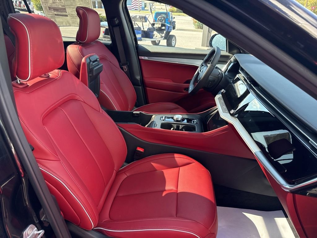 New 2025 Jeep Wagoneer S Launch Edition image 12