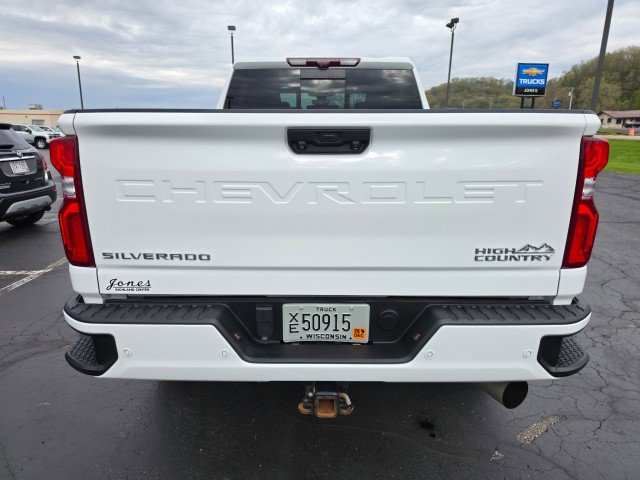 Used 2022 Chevrolet Silverado 2500 High Country w/ LPO, Hitch Package AWD/4WD image 4