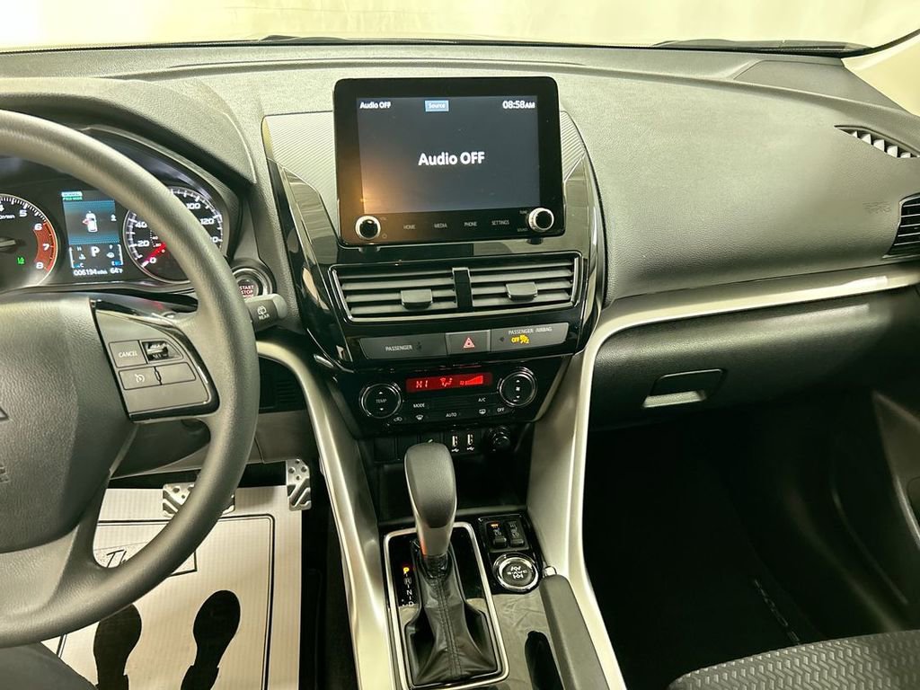 Used 2024 Mitsubishi Eclipse Cross Black Edition image 18