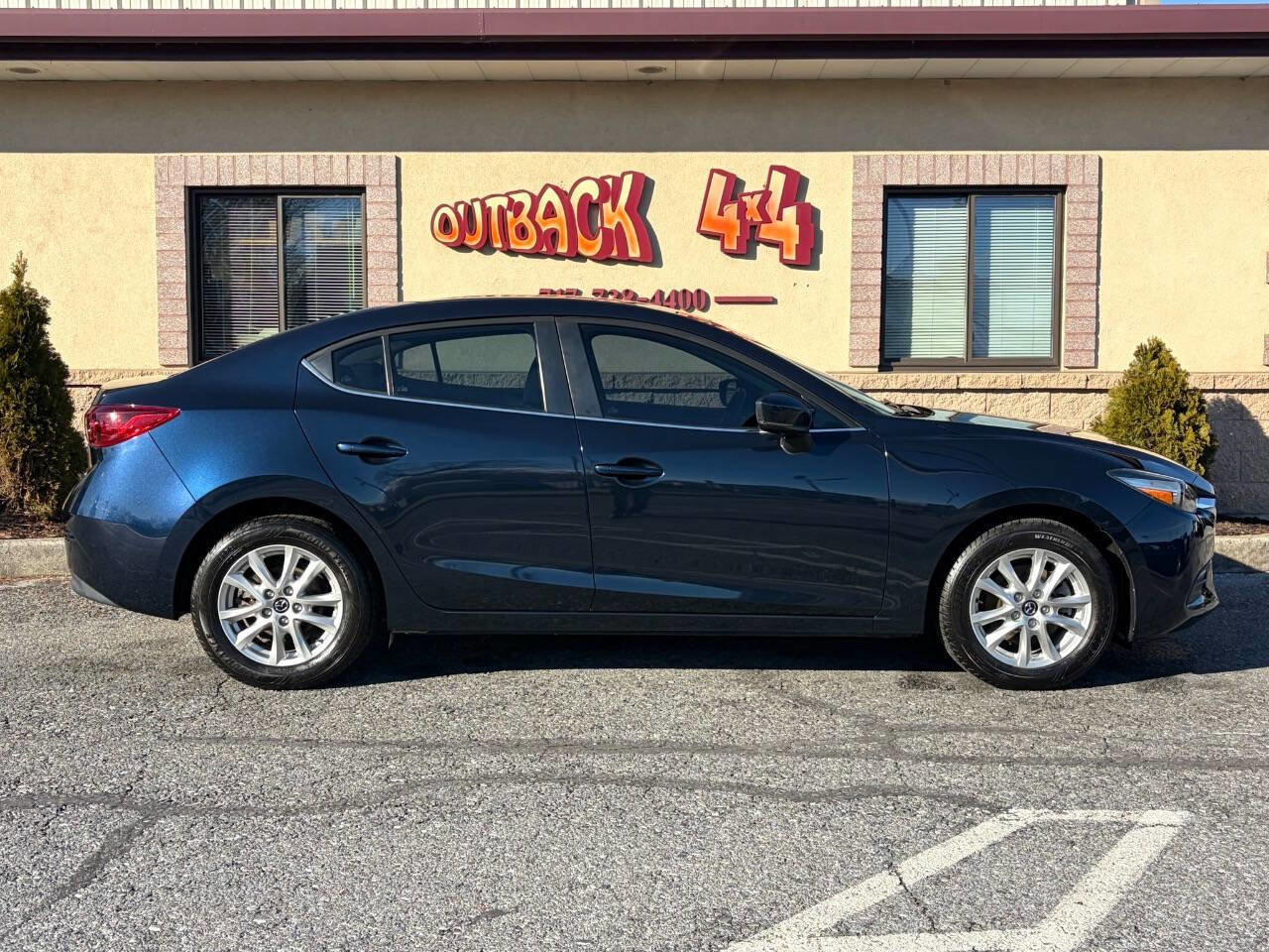 Used 2017 MAZDA MAZDA3 Sport w/ Preferred Equipment Package image 33