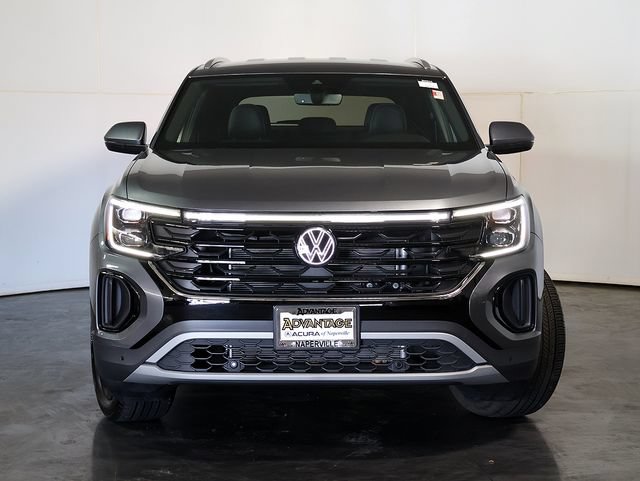 Used 2025 Volkswagen Atlas Cross Sport SE AWD/4WD image 9