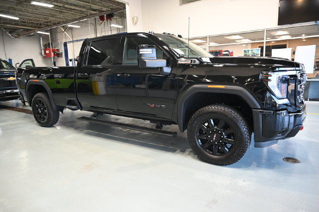 New 2026 GMC Sierra 3500 AT4 w/ AT4 Premium Plus Package AWD/4WD image 11