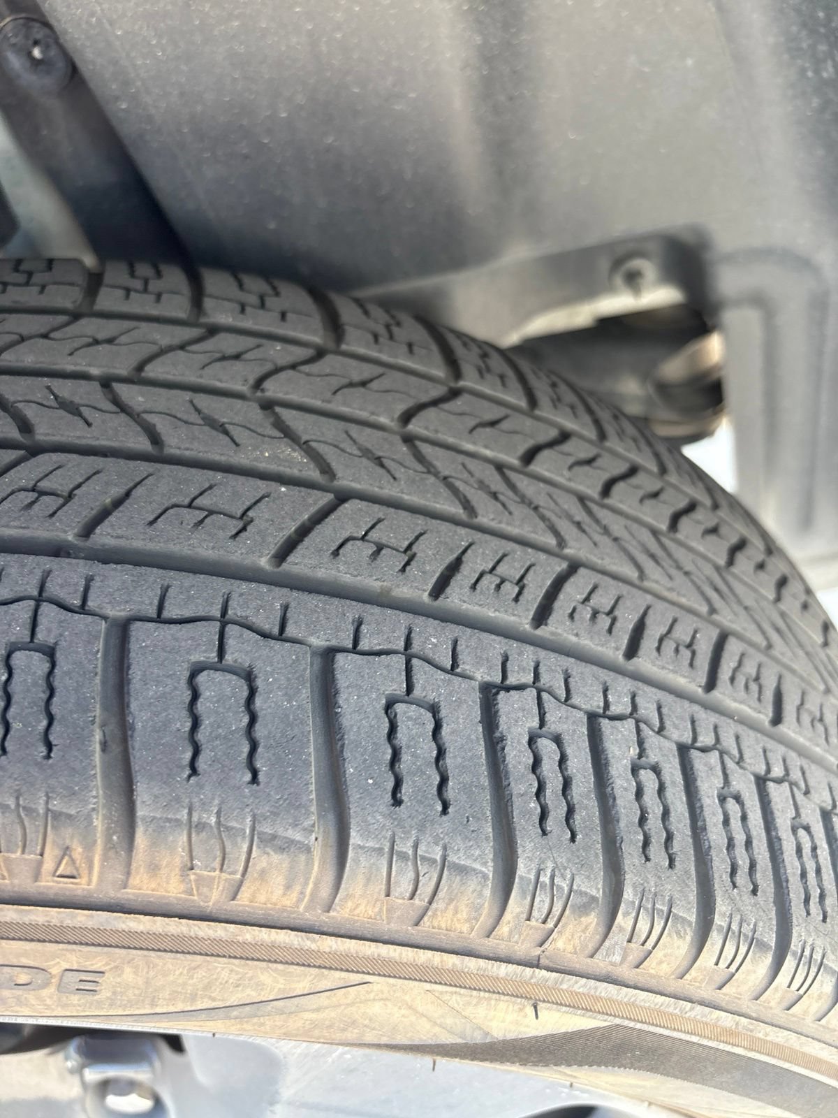 Used 2019 Jeep Cherokee Latitude Plus FWD image 10