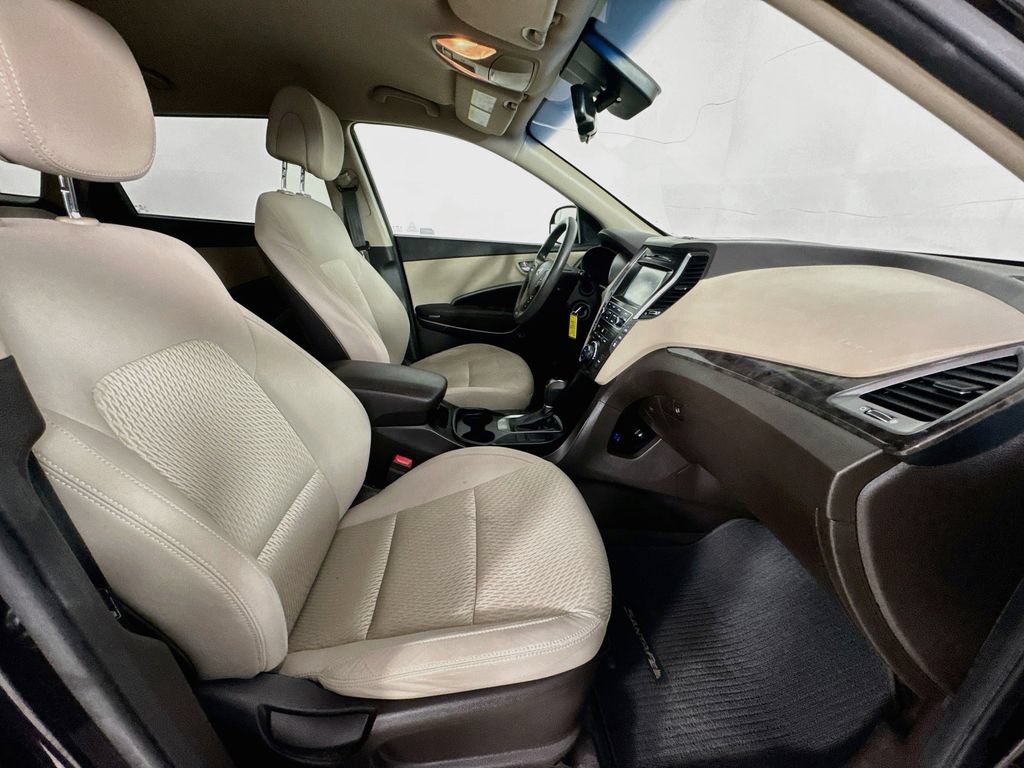 Used 2018 Hyundai Santa Fe SE AWD/4WD image 31