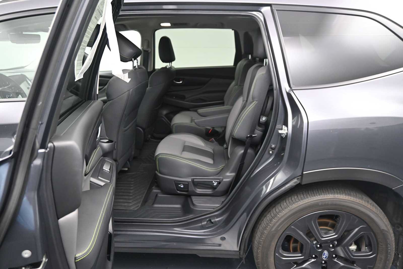 Used 2025 Subaru Ascent Onyx Edition AWD/4WD image 8