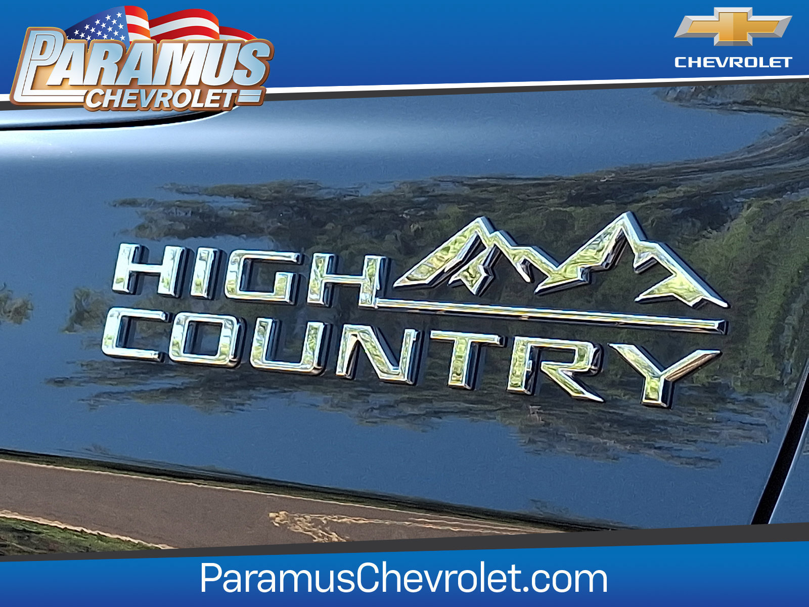Used 2024 Chevrolet Suburban High Country AWD/4WD image 30