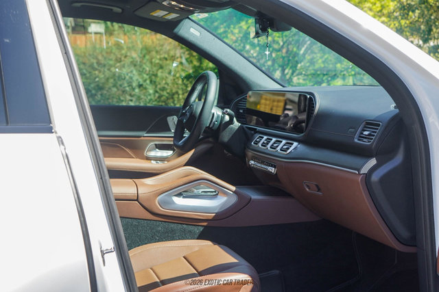 Used 2024 Mercedes-Benz GLS 450 4MATIC image 78