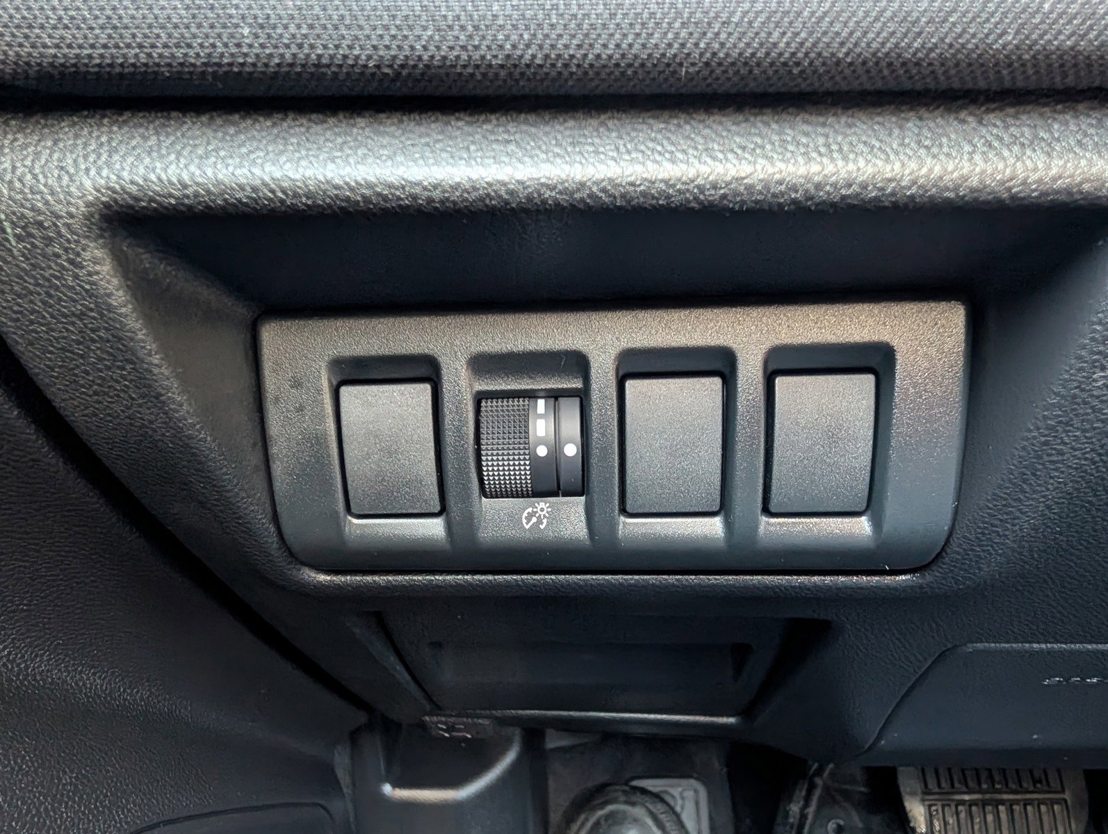 Certified 2025 Subaru Outback image 32