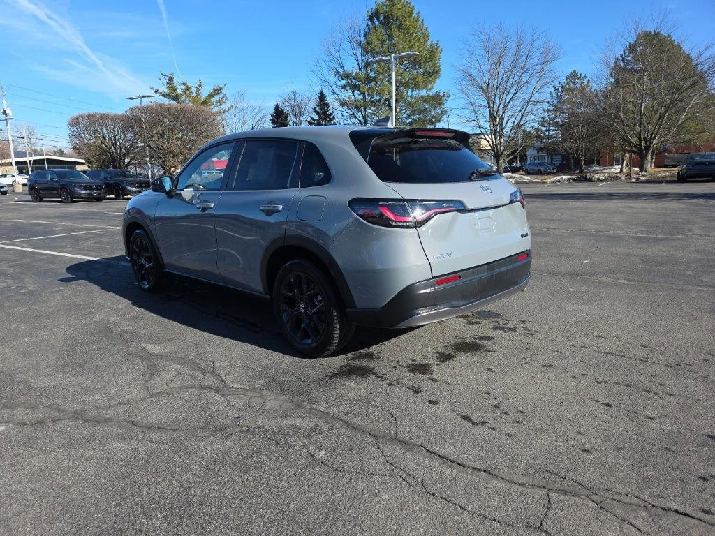Used 2024 Honda HR-V Sport image 5