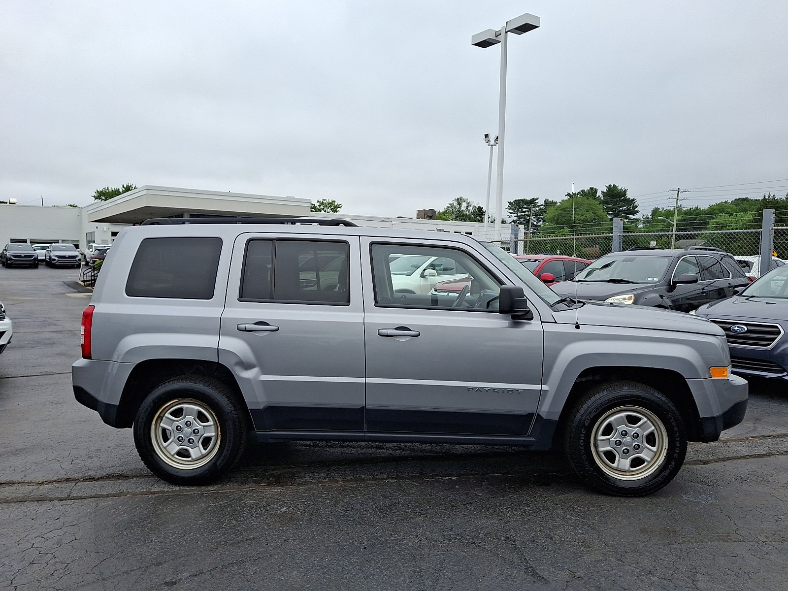 Used 2015 Jeep Patriot Sport w/ Power Value Group FWD image 7