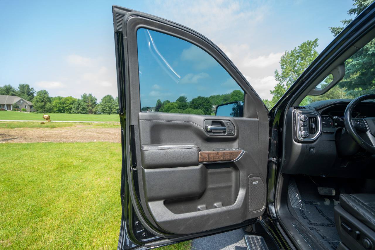 Used 2019 GMC Sierra 1500 Denali w/ Denali Ultimate Package AWD/4WD image 10