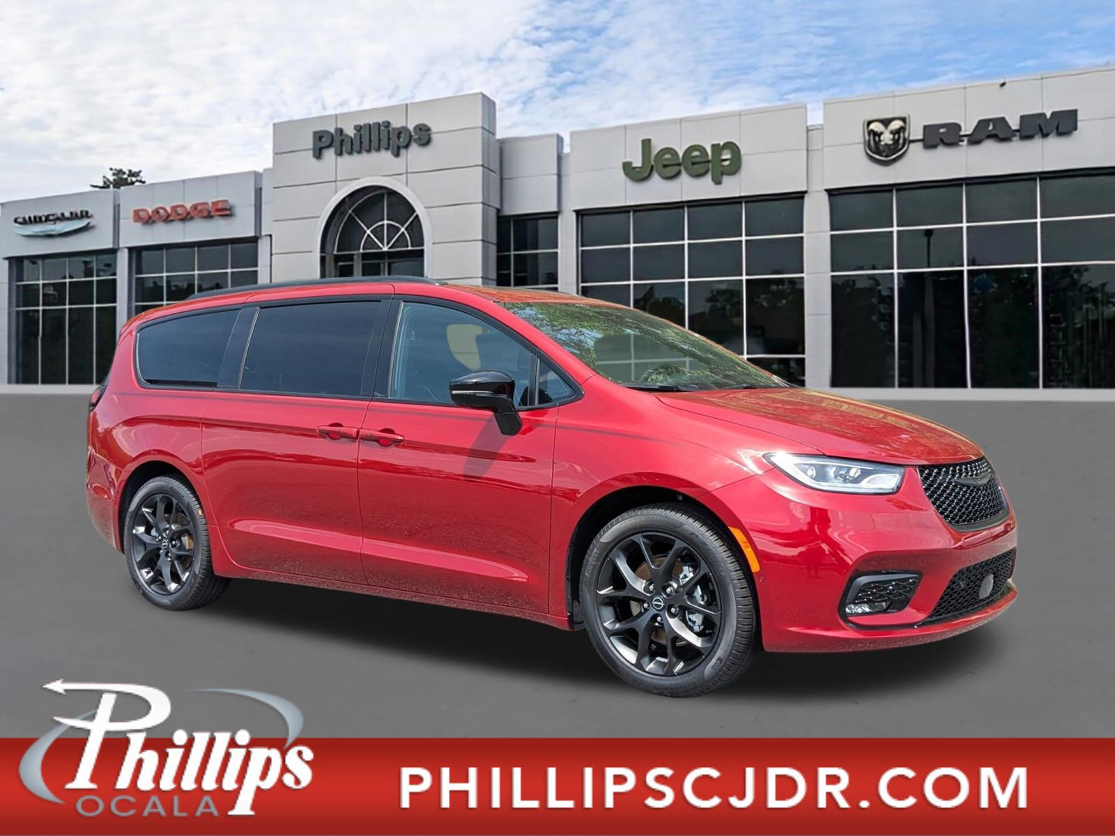 New 2026 Chrysler Pacifica Limited w/ S Appearance Package