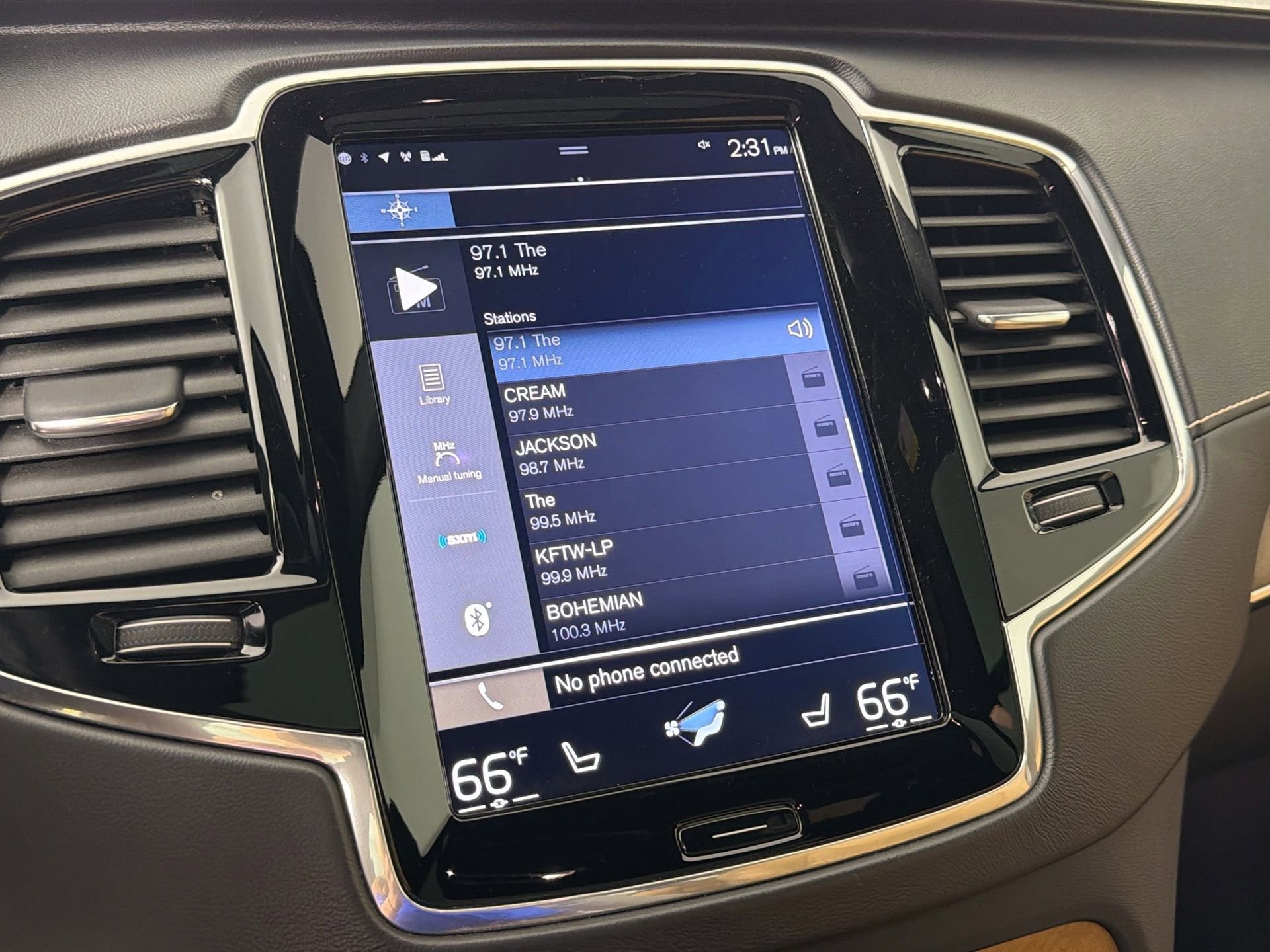 Used 2017 Volvo XC90 T6 Inscription w/ Vision Package image 15