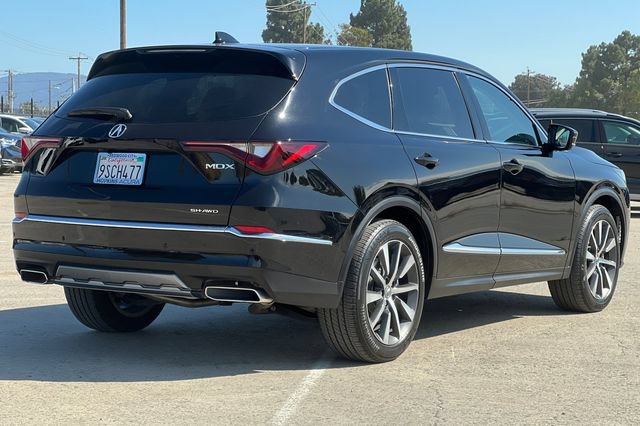 Certified 2025 Acura MDX w/ Technology Package AWD/4WD image 4