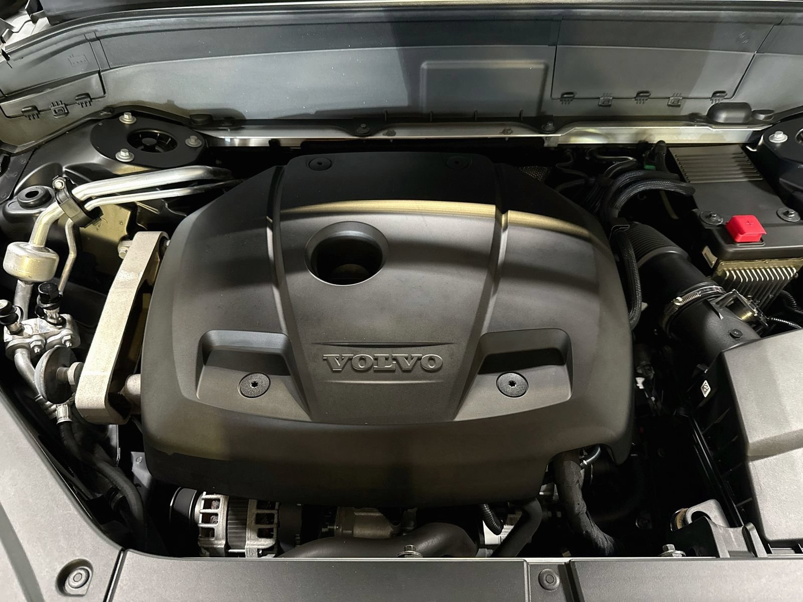 Used 2018 Volvo XC90 T5 Momentum w/ Convenience Package AWD/4WD image 34