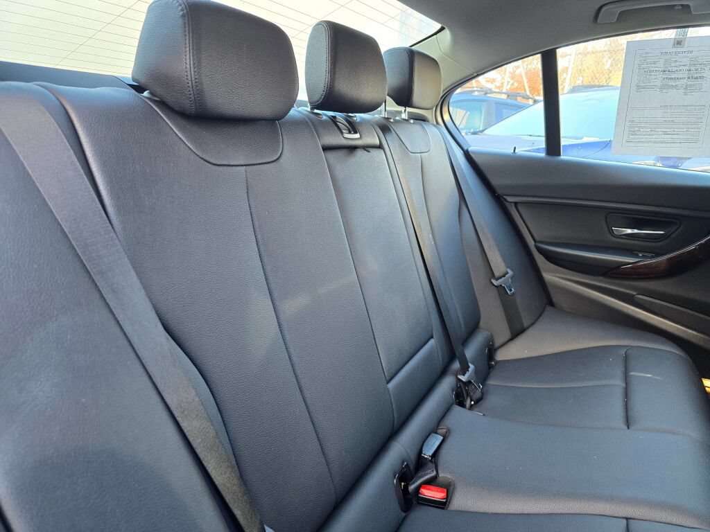 Used 2014 BMW 328i Sedan RWD image 9