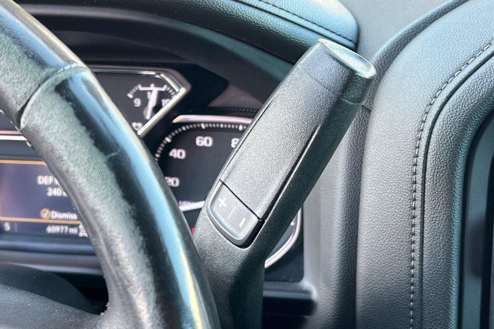 Used 2023 GMC Sierra 3500 SLT w/ SLT Premium Package image 30