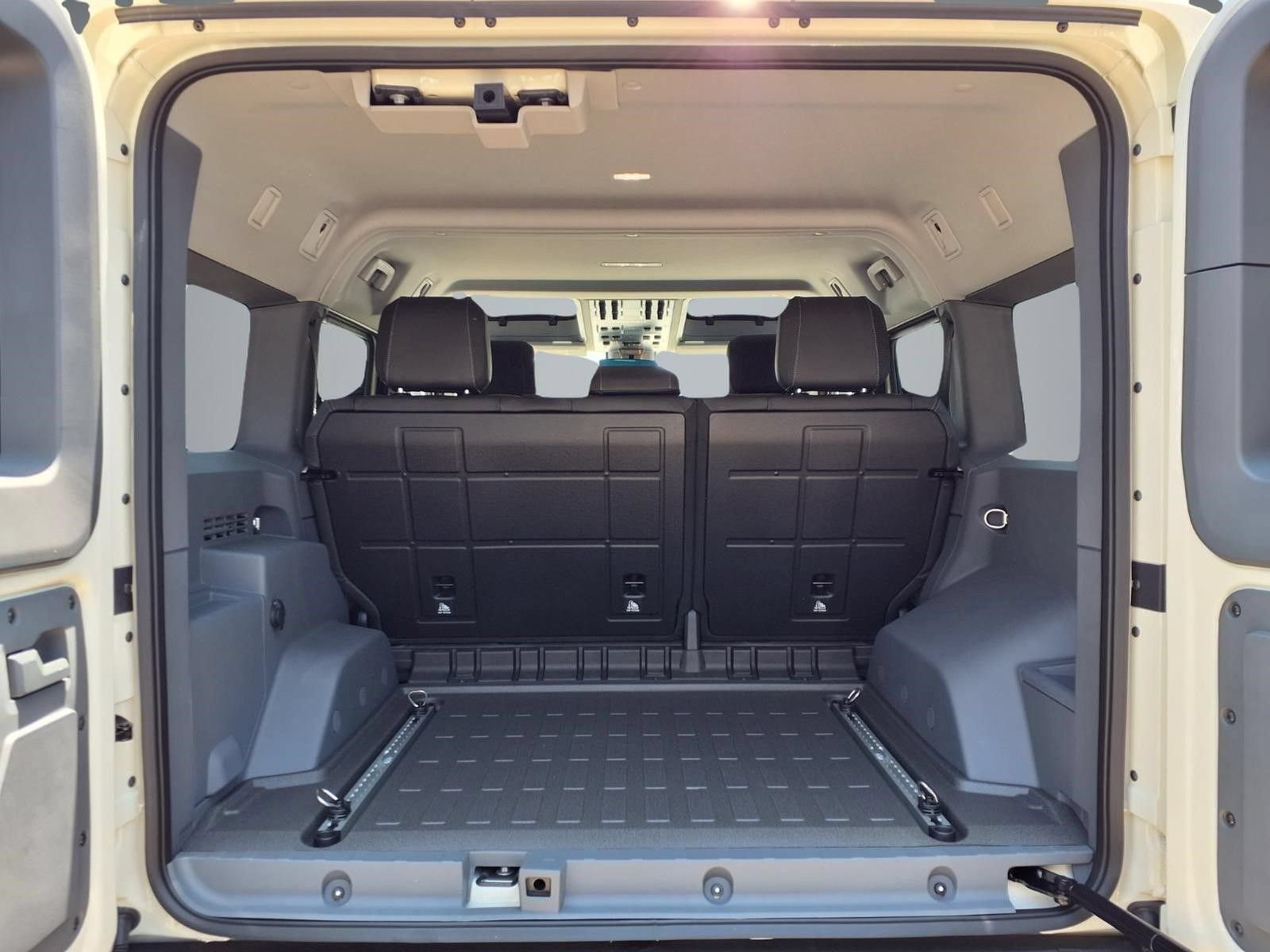 New 2026 INEOS Grenadier Station Wagon AWD/4WD image 10
