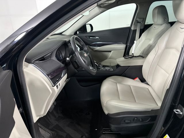 Used 2022 Cadillac XT4 Luxury image 11