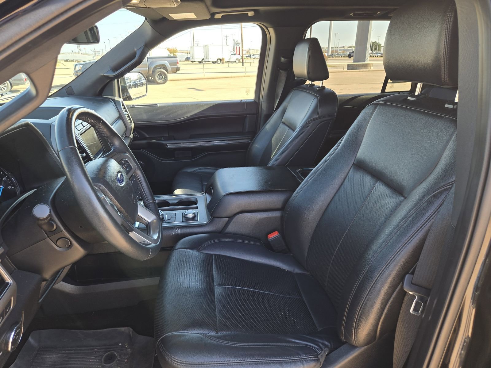 Used 2021 Ford Expedition XLT image 23