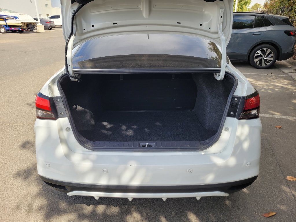 Used 2023 Nissan Versa S w/ Trunk Package FWD image 27