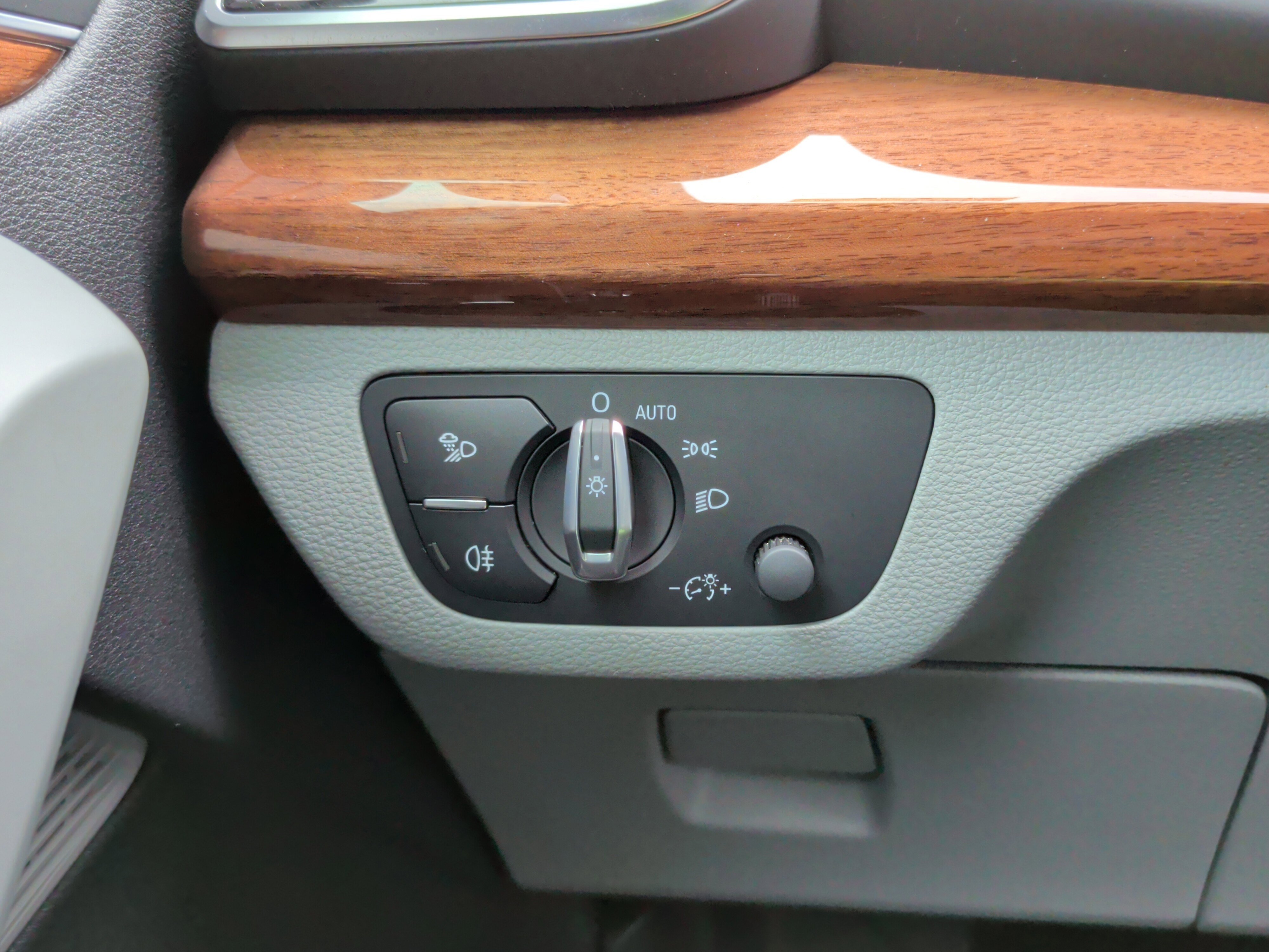 Used 2022 Audi Q5 2.0T Premium Plus image 24