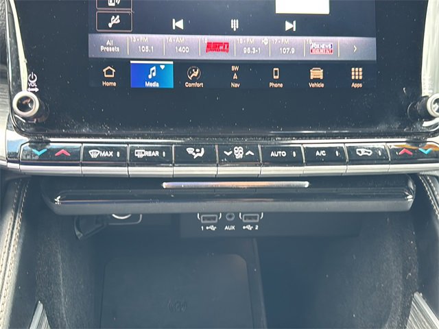 Used 2024 Jeep Wagoneer Series II w/ Flexible Seating Group image 28