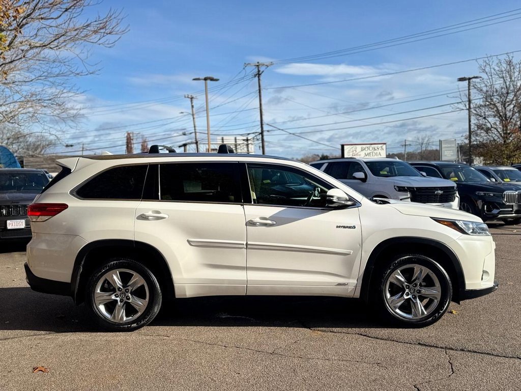 Used 2018 Toyota Highlander Limited image 7